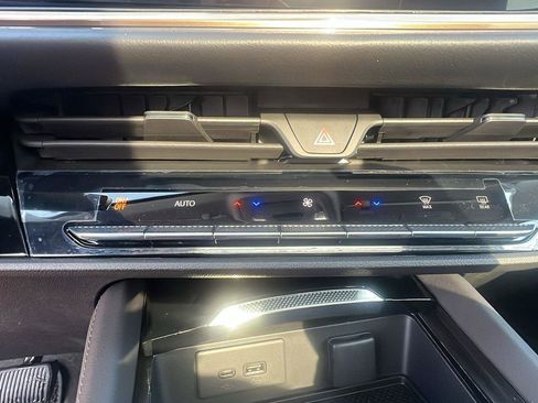 New 2026 Buick Envision Avenir image 16