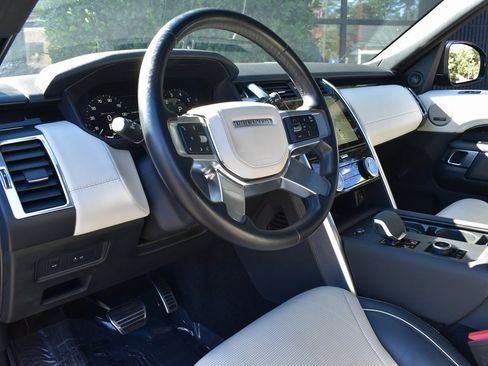 Used 2023 Land Rover Discovery HSE R-Dynamic image 23