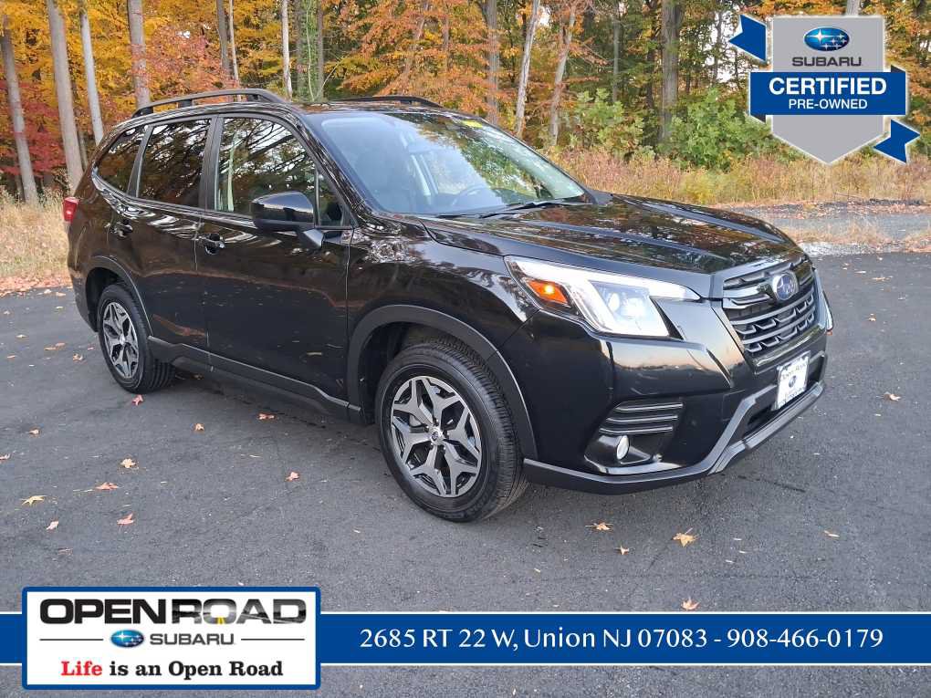 Used 2023 Subaru Forester Premium AWD/4WD image 1