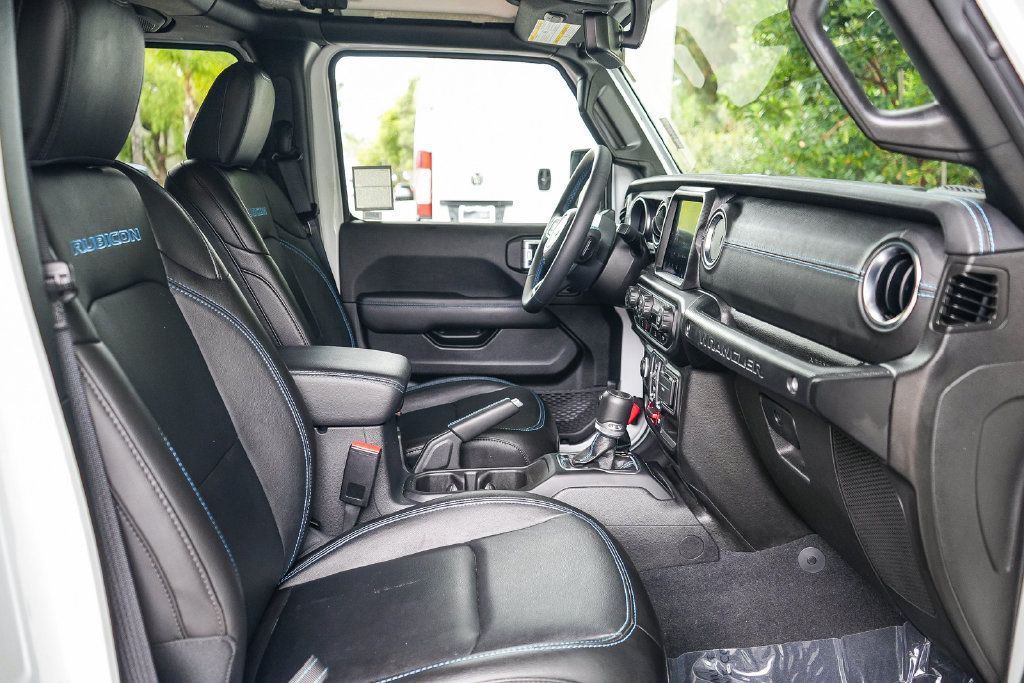 Used 2023 Jeep Wrangler Unlimited Rubicon 4xe AWD/4WD image 15