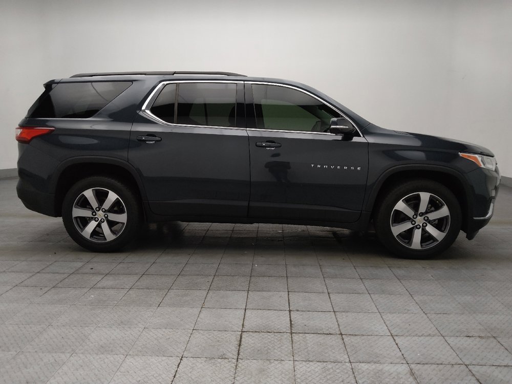 Used 2020 Chevrolet Traverse LT w/ LT Premium Package AWD/4WD image 11