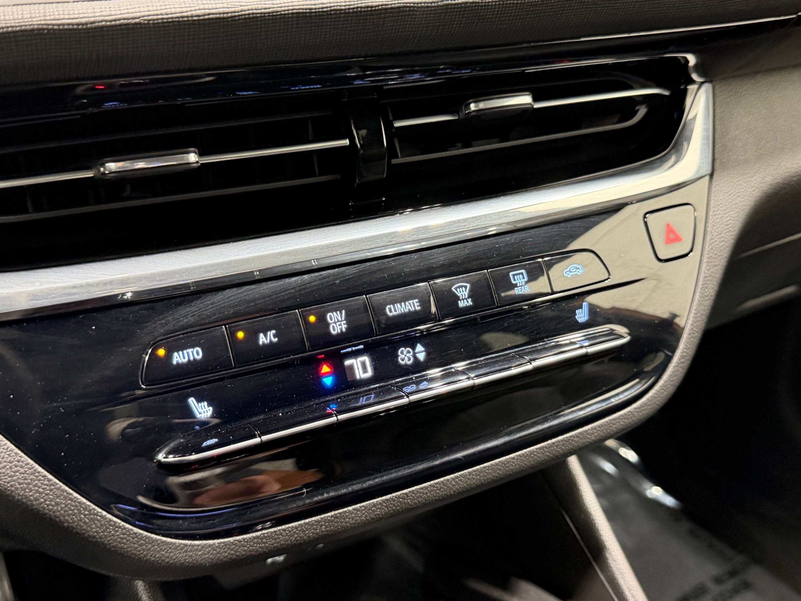 Used 2025 Buick Envista Avenir FWD image 44