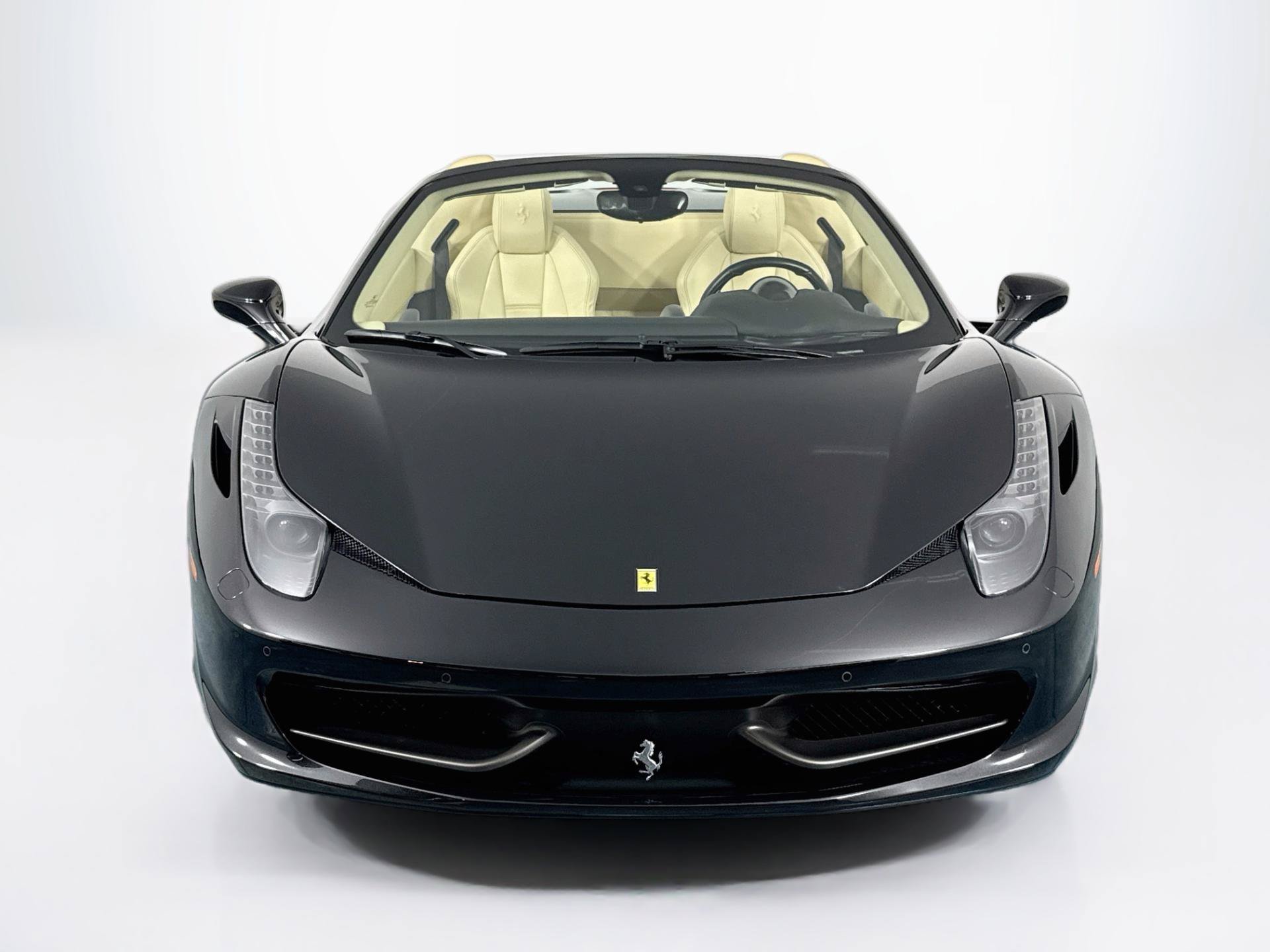 Used 2012 Ferrari 458 Spider RWD image 2