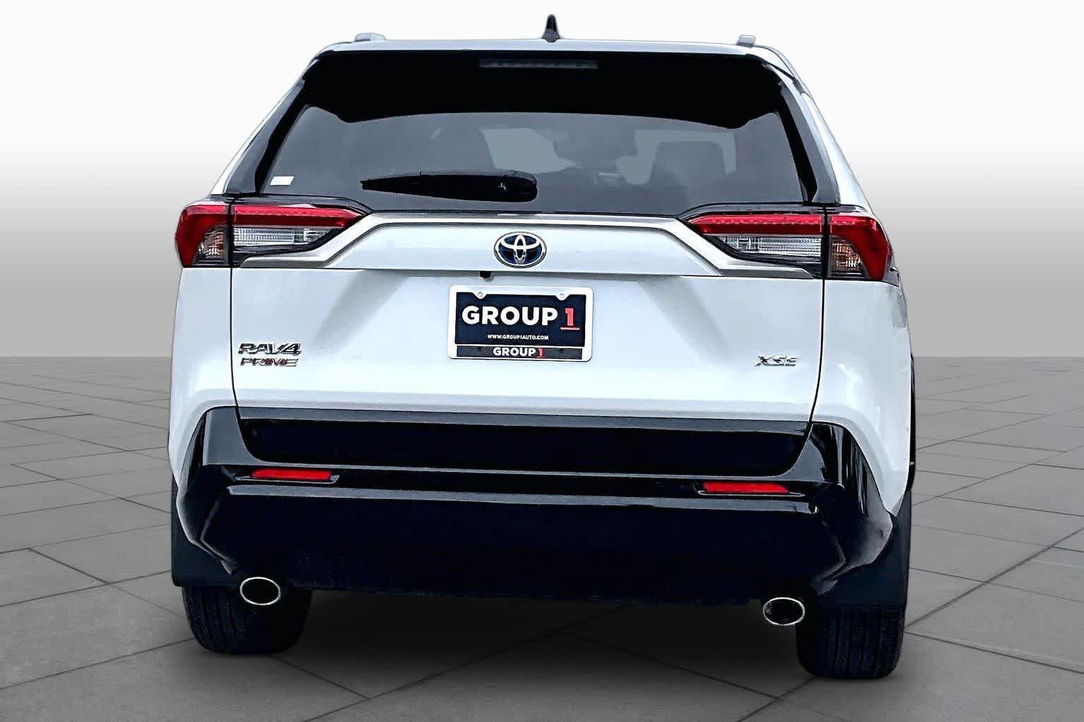 Used 2024 Toyota RAV4 XSE w/ Weather Package AWD/4WD image 5
