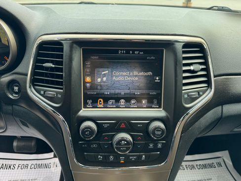 Used 2016 Jeep Grand Cherokee Laredo w/ Quick Order Package 23E image 19