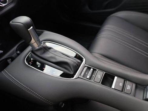 New 2026 Honda HR-V EX-L image 16