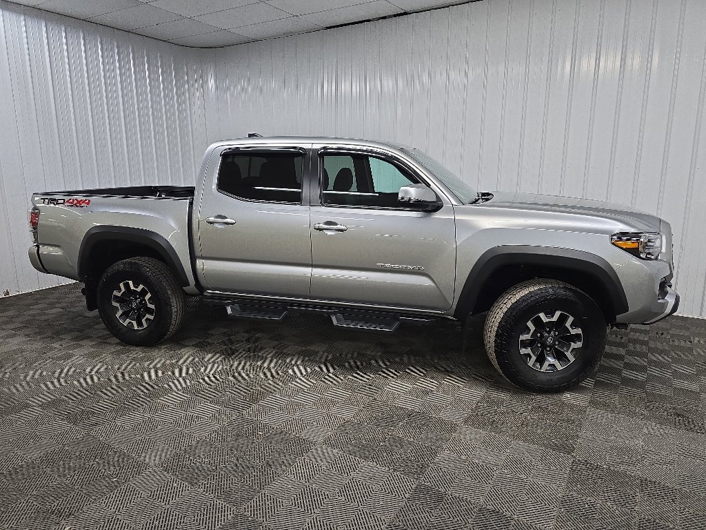 Used 2023 Toyota Tacoma TRD Off-Road w/ Technology Package AWD/4WD image 1