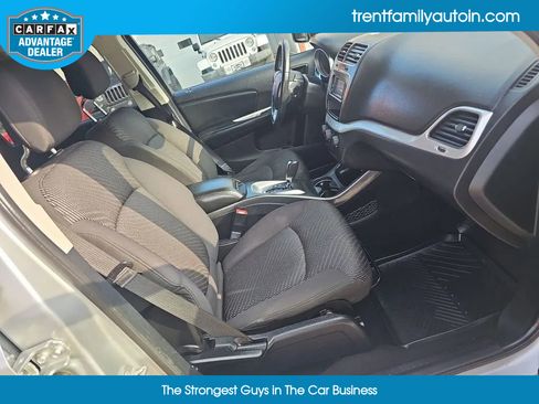 Used 2014 Dodge Journey SE w/ Flexible Seating Group image 44