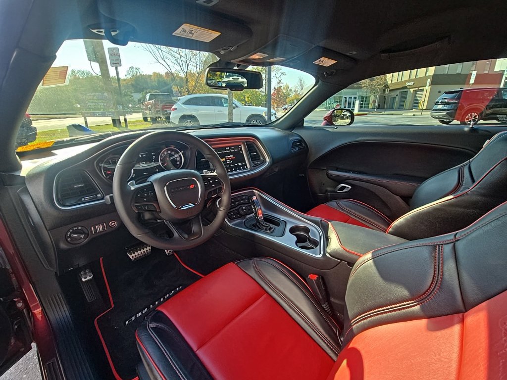 Used 2018 Dodge Challenger R/T Scat Pack RWD image 16