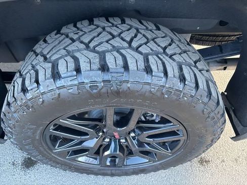 Used 2025 GMC Sierra 1500 Elevation w/ Preferred Package image 35