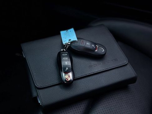 Used 2018 Porsche 718 Cayman S RWD image 25