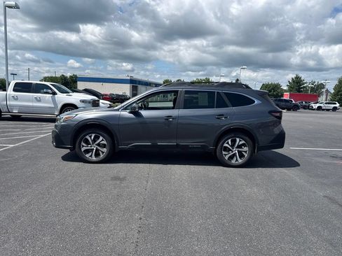 Used 2021 Subaru Outback Limited w/ Popular Package #2 AWD/4WD image 3