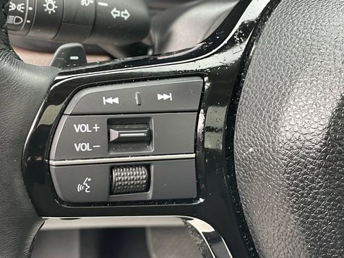 Used 2025 Honda Pilot Elite image 33