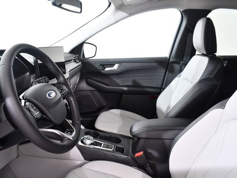 New 2025 Ford Escape SE w/ PHEV Premium Package image 6