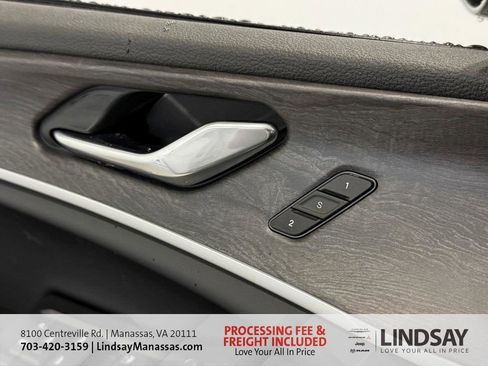 New 2025 Jeep Grand Cherokee Limited w/ Luxury Tech Group II AWD/4WD image 27