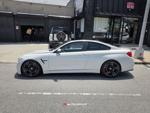 Used 2016 BMW M4 Coupe RWD image 5
