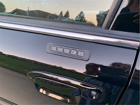 Used 2004 Mercury Marauder image 10