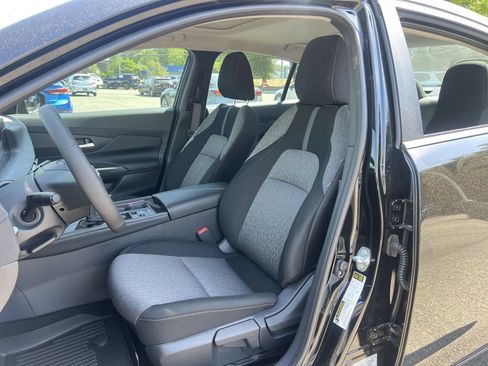 New 2026 Nissan Sentra SV w/ SV Convenience Package FWD image 16