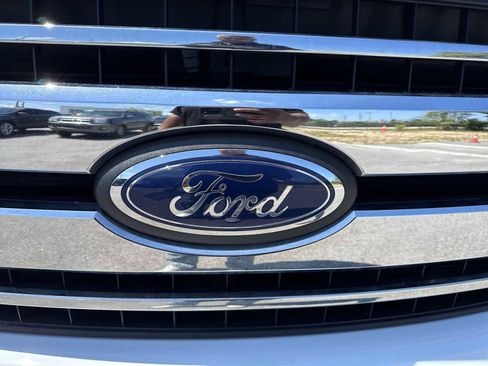 Used 2018 Ford F150 XLT AWD/4WD image 14