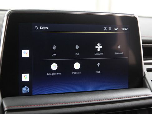 Used 2022 Chevrolet Suburban RST w/ Luxury Package image 13