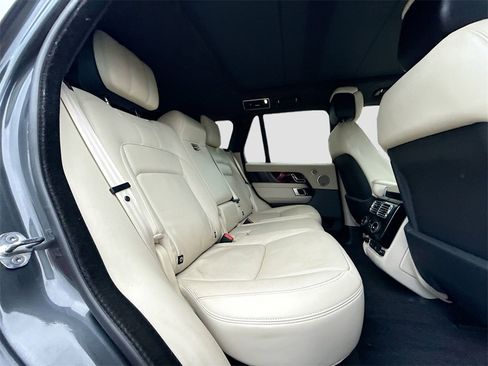 Used 2022 Land Rover Range Rover P525 Westminster Edition image 31