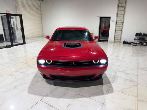 Used 2015 Dodge Challenger R/T Plus RWD image 2