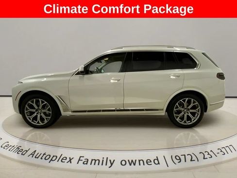 Used 2025 BMW X7 xDrive40i AWD/4WD image 2