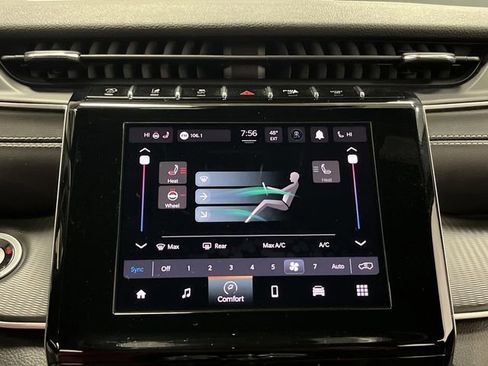 Used 2023 Jeep Grand Cherokee Altitude image 20