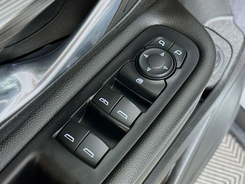 Used 2023 GMC Terrain SLE w/ Driver Convenience Package AWD/4WD image 17