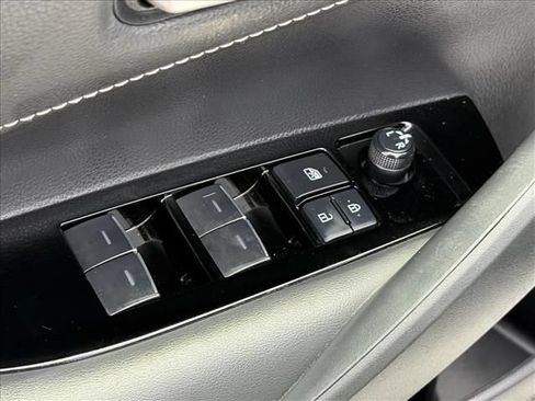 Used 2022 Toyota Corolla SE FWD image 21