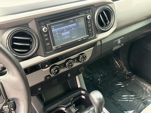 Used 2018 Toyota Tacoma SR5 image 25