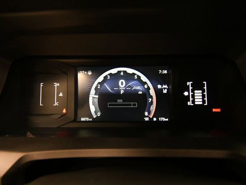 Certified 2025 Toyota Tacoma SR image 18