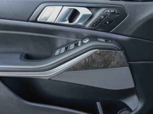 Used 2020 BMW X7 xDrive40i w/ Premium Package image 30