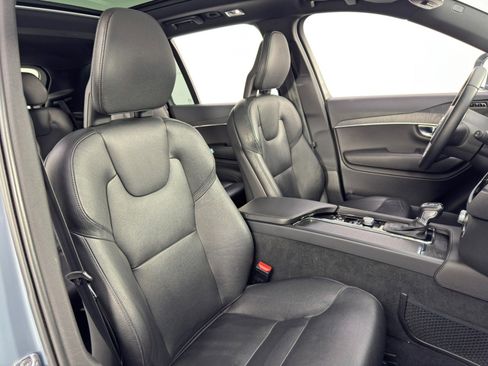 Used 2020 Volvo XC90 T6 Momentum image 37