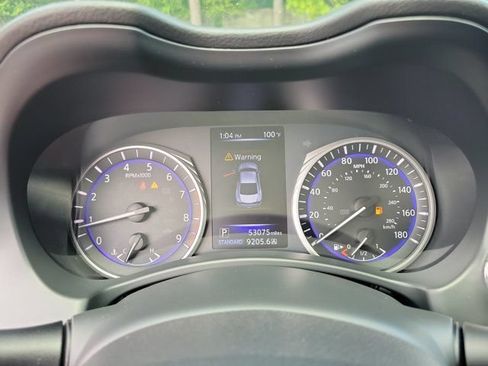 Used 2018 INFINITI Q60 3.0t Luxe RWD image 21