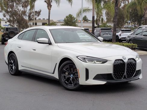 Certified 2024 BMW i4 eDrive35 RWD image 2