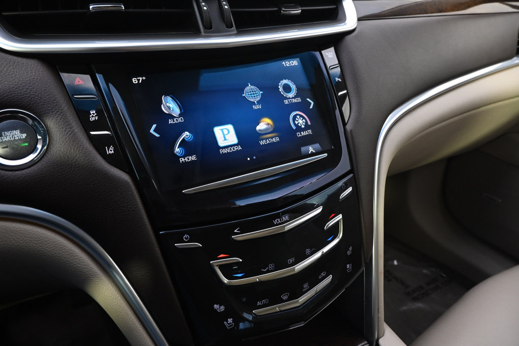 Used 2013 Cadillac XTS Premium AWD/4WD image 28