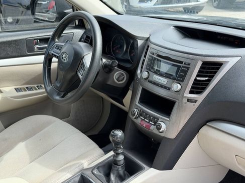 Used 2014 Subaru Legacy 2.5i AWD/4WD image 11