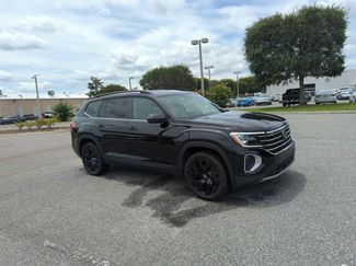 Used 2025 Volkswagen Atlas SE w/ Black Wheel Package AWD/4WD video 1