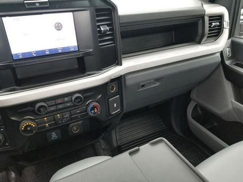 New 2026 Ford F250 XL w/ XL Chrome Package image 21