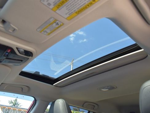 Used 2024 Subaru Outback Touring AWD/4WD image 12