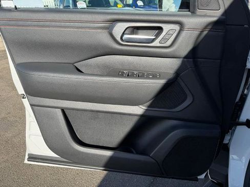 New 2026 Nissan Armada PRO-4X w/ Captain's Chari Seat Package image 18