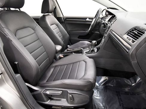 Used 2015 Volkswagen Golf TDI SEL FWD image 19