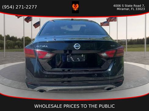 Used 2021 Nissan Altima 2.5 SR w/ SR Premium Package FWD image 5
