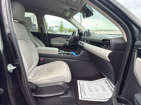 Used 2023 Honda Pilot LX image 19