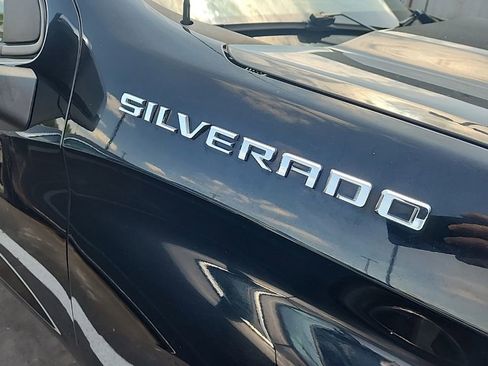 Used 2019 Chevrolet Silverado 1500 LT AWD/4WD image 15