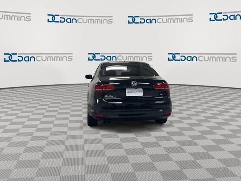 Used 2018 Volkswagen Jetta S w/ Cold Weather Package FWD image 7