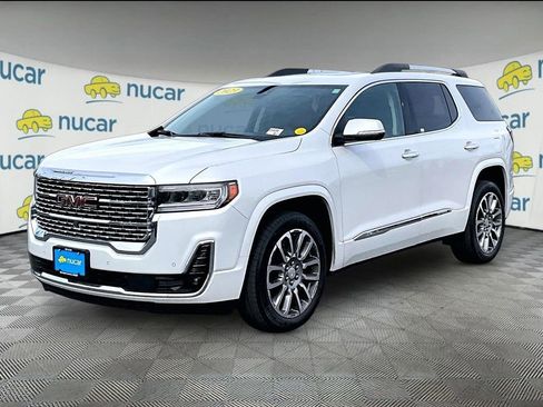 Used 2023 GMC Acadia Denali w/ Denali Ultimate Package AWD/4WD image 3
