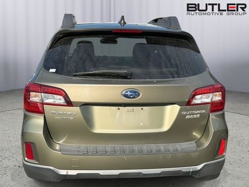 Used 2017 Subaru Outback 2.5i Limited w/ Popular Package #5 AWD/4WD image 9
