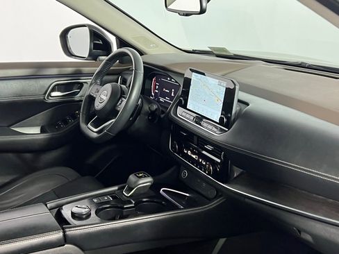 Used 2023 Nissan Rogue Platinum w/ Platinum Premium Package image 32